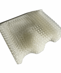 Eine 3D-gedrucktes Sitzpolster aus einem Kunststoff, belüftet, Frontansicht. komplett