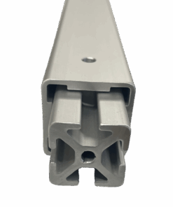 Ein verstellbares Tischbein mit separatem Input, der in dem Bein steckt