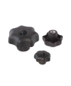 Drei Sterngriffmuttern, zwei davon sind nach oben geschlossen, eine ist offen