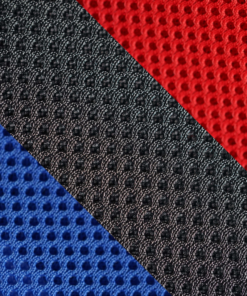 Atmungsaktives 3D-Abstandsgewebe für Reha- und Sitzsysteme in 3 verschiedenen Farben (rot, schwarz, blau)
