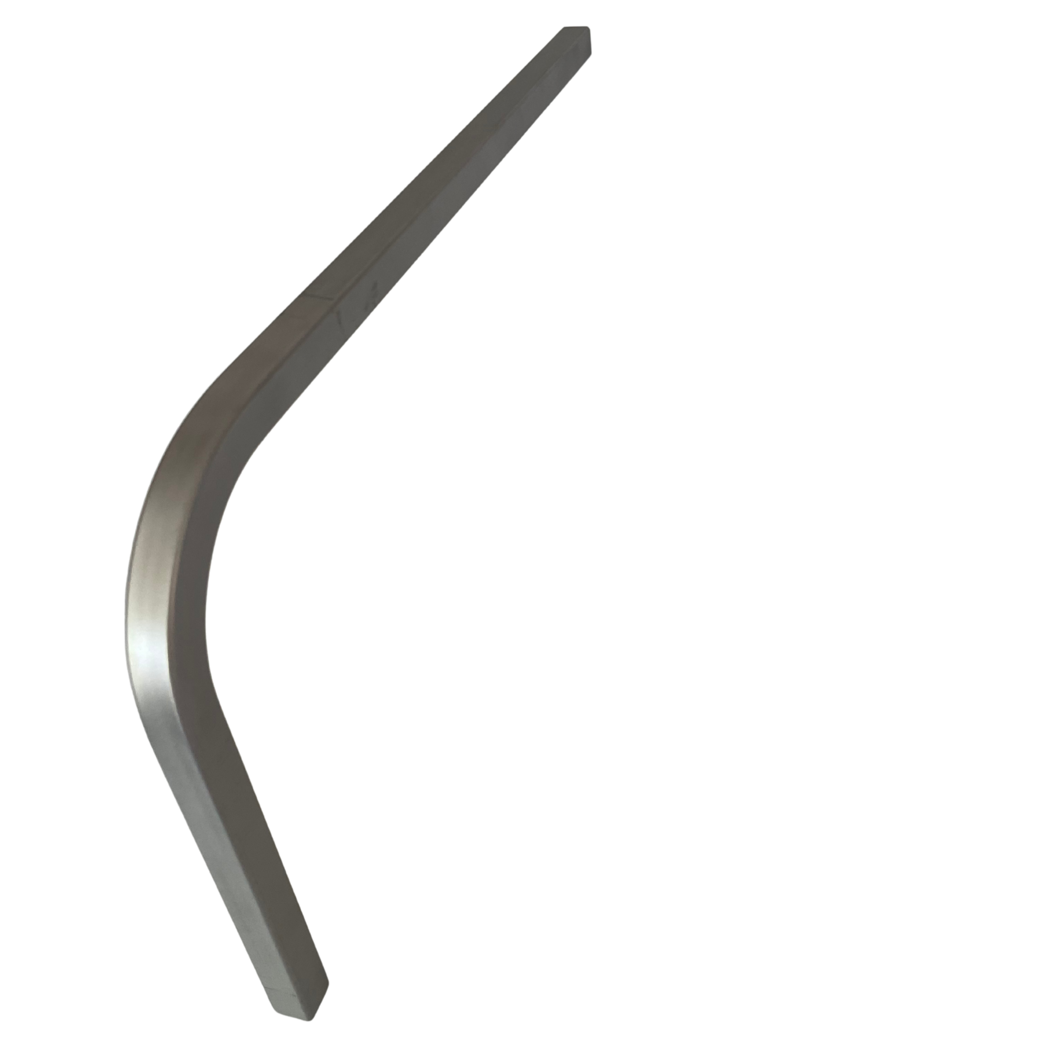 Ein simpler starre Kniewinkel mit abgebogenem Winkel, das Material ist glasperlengestrahlt